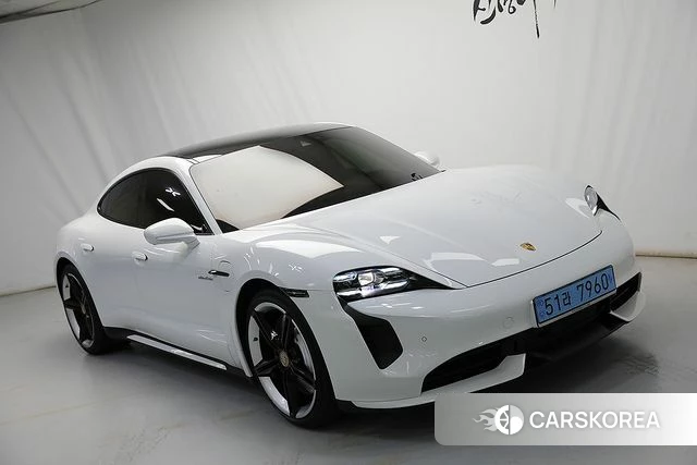 Porsche Taycan 2021 Белый из Кореи