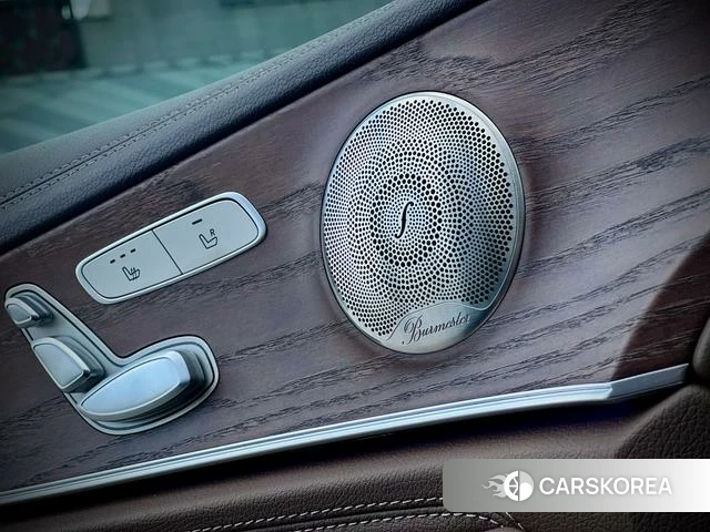 Mercedes-Benz E-class 2022 Черный из Китая