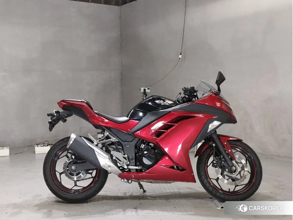 Проданный Kawasaki NINJA 250 2017 из Японии, фото 2
