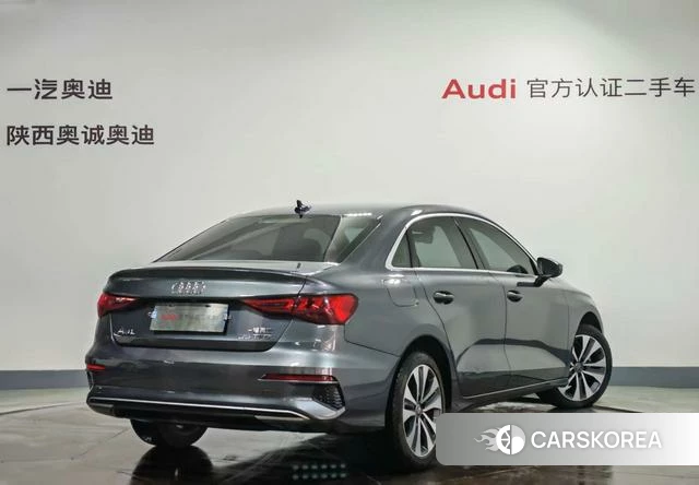 Audi A3 2021 Темно-серый из Китая