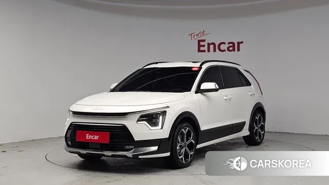 Kia Di Ol Nu Niro 2023 Белый из Кореи