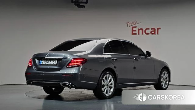 Mercedes-Benz E-Class W213 2020 Серый из Кореи