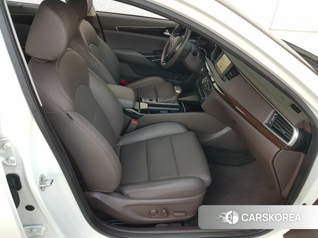 Kia Come New K7 2019 Белый из Кореи