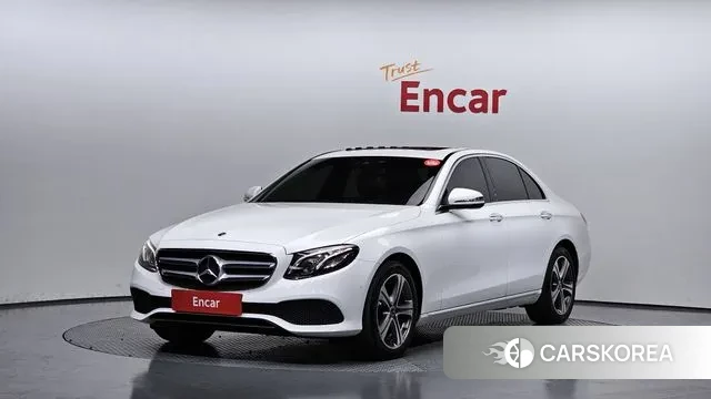 Mercedes-Benz E-Class W213 2018 Белый из Кореи