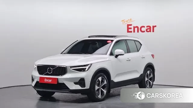 Volvo XC40 2025 Белый из Кореи