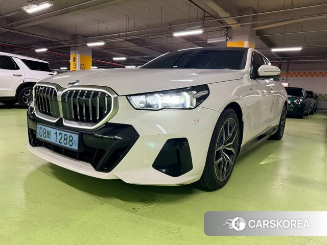 BMW i5 (G60) 2023 Белый из Кореи