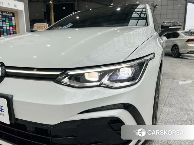 Volkswagen Golf 2024 Белый из Китая