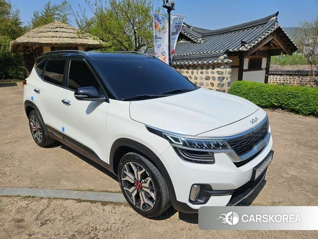 Kia Seltos 2021 Белый из Кореи