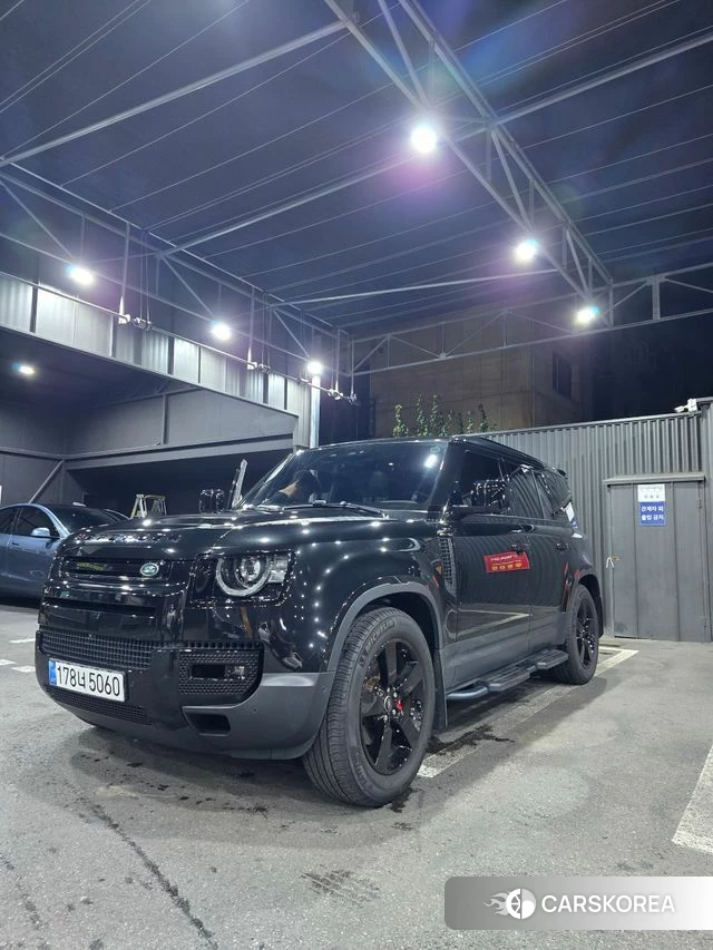 Land Rover Defender (L663) 2020 Черный из Кореи