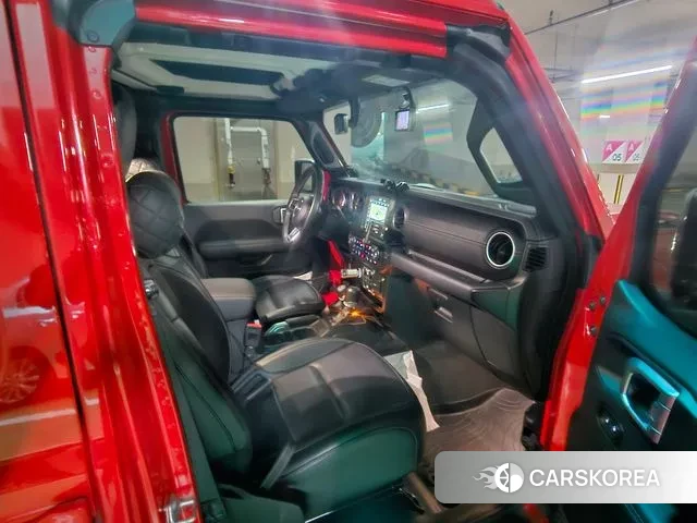 Jeep Wrangler (JL) 2021 Красный из Кореи