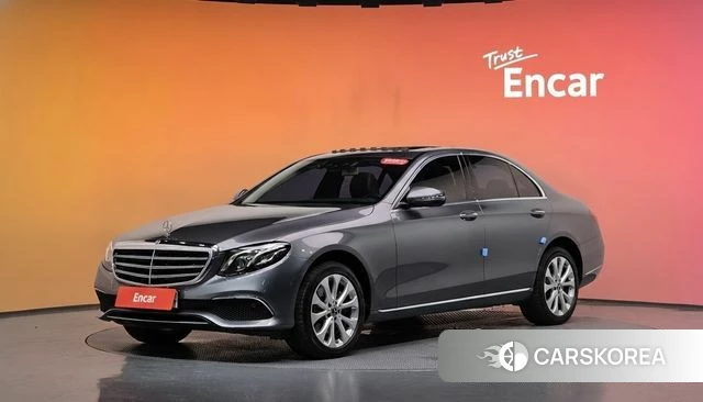 Mercedes-Benz E-Class W213 2018 Серый из Кореи