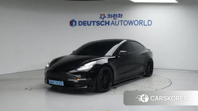 Tesla Model 3 2021 Черный из Кореи