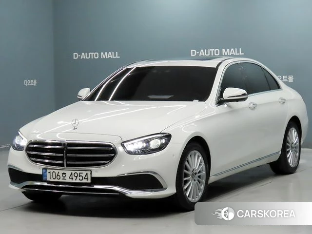 Mercedes-Benz E-Class W213 2022 Белый из Кореи