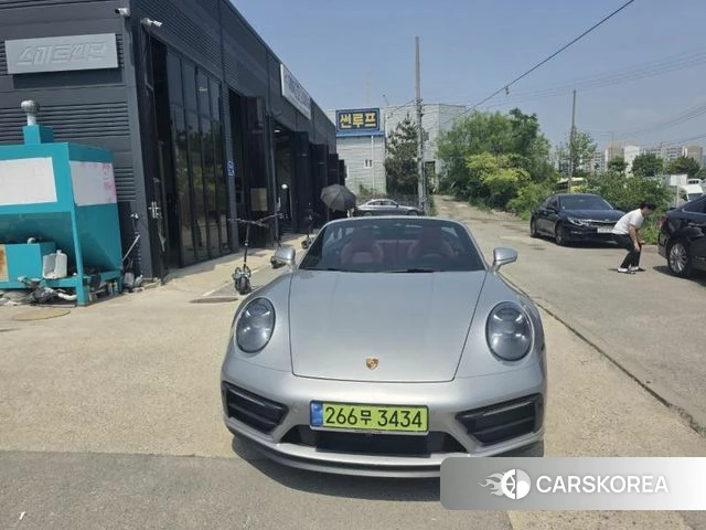Porsche 911(992) 2024 Серебряный из Кореи