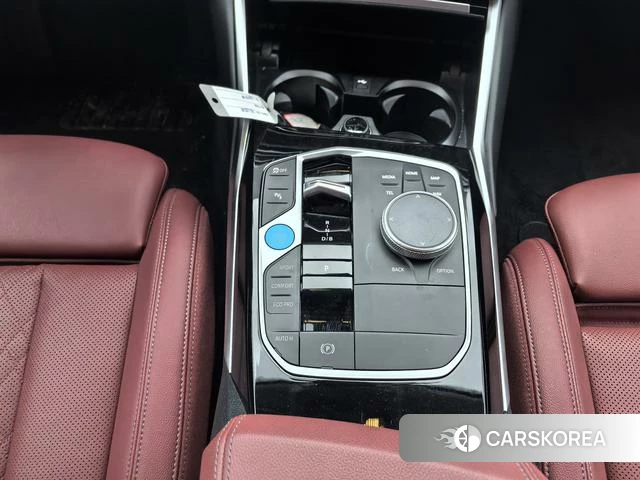 BMW i3 2025 Белый из Китая