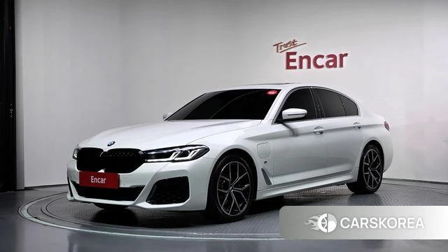 BMW 5 Series (G30) 2021 Белый из Кореи