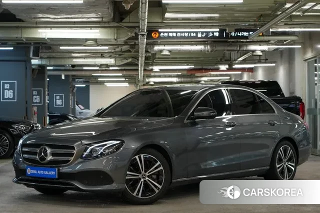Mercedes-Benz E-Class W213 2020 Серый из Кореи
