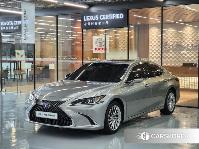 Lexus ES300h 7th generation 2021 Песочный из Кореи