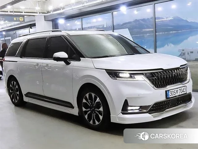 Kia Carnival 4th generation 2023 Белый из Кореи