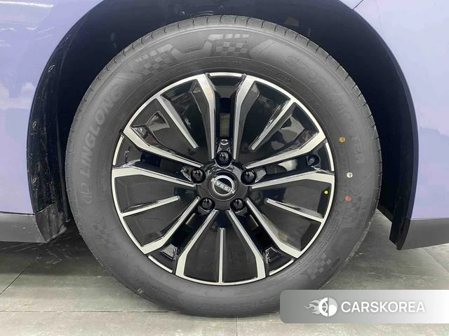 Nissan N6 2025 Фиолетовый из Китая