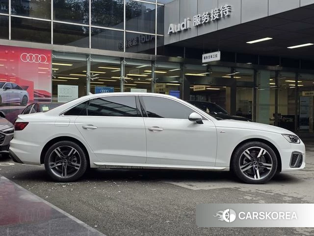 Audi A4L 2023 Белый из Китая