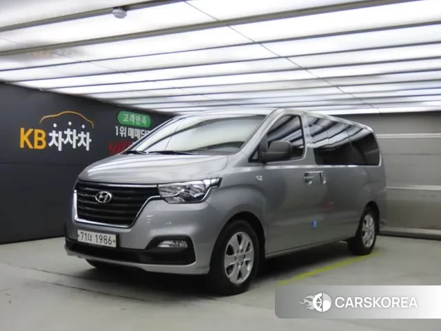 Hyundai The New Grand Starex 2020 Серебристо-серый из Кореи