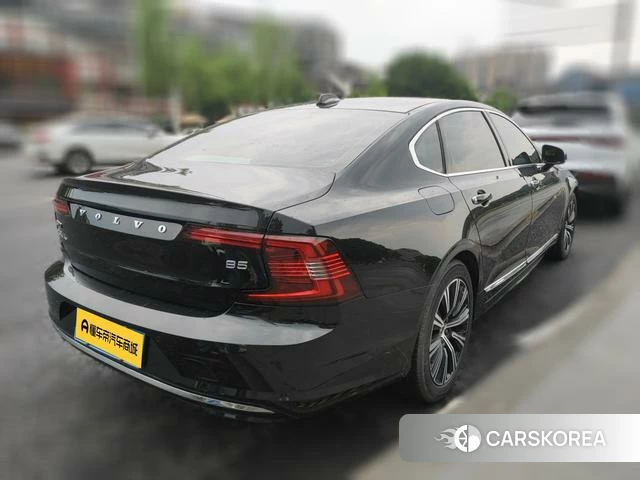 Volvo S90 2021 Черный из Китая