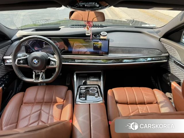 BMW 7 series 2023 Синий из Китая