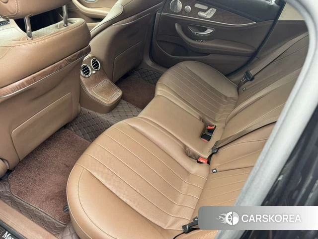 Mercedes-Benz E-class 2023 Черный из Китая