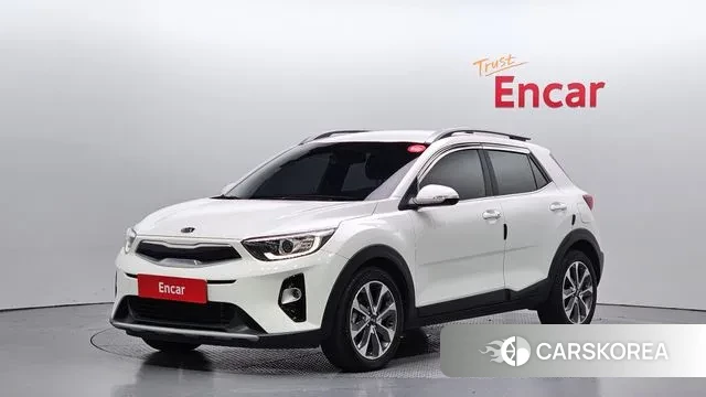 Kia Stonic 2019 Белый из Кореи