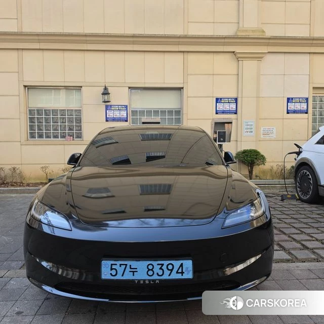 Tesla Model 3 2024 Красный из Кореи