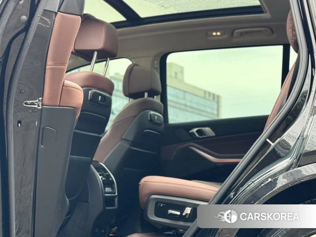 BMW X7 2023 Черный из Китая