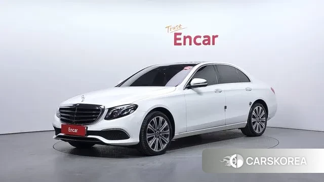 Mercedes-Benz E-Class W213 2020 Белый из Кореи