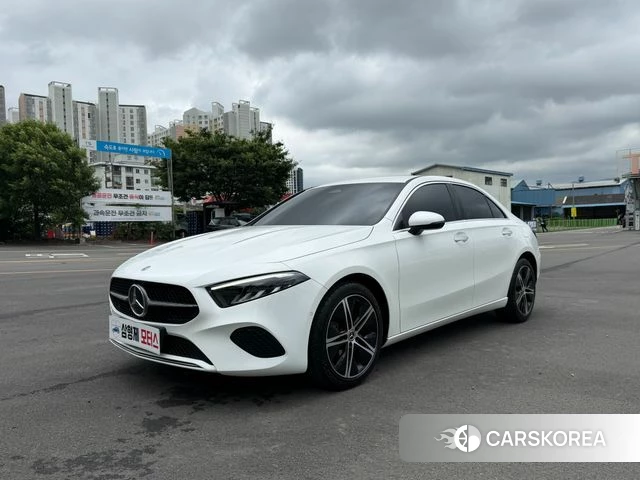 Mercedes-Benz A-Class W177 2024 Белый из Кореи