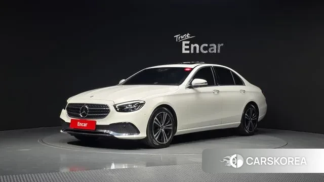 Mercedes-Benz E-Class W213 2022 Белый из Кореи