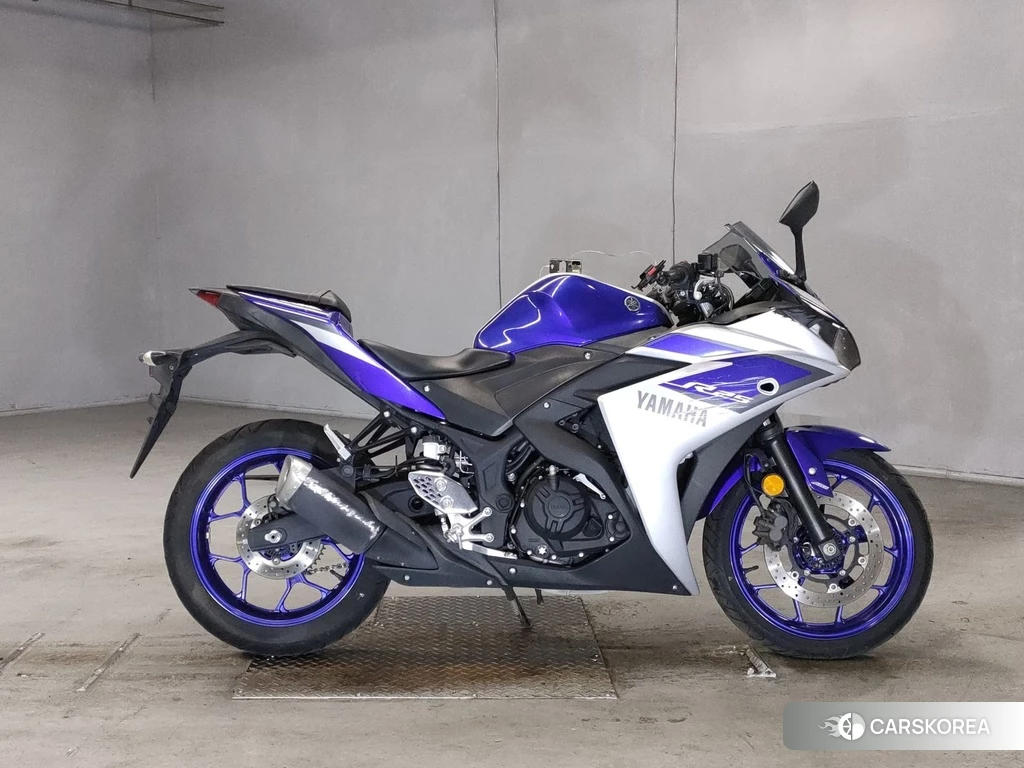 Проданный Yamaha YZF-R25 2015 из Японии