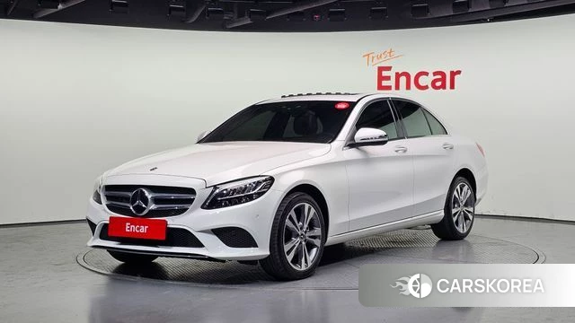 Mercedes-Benz C-Class W205 2020 Белый из Кореи