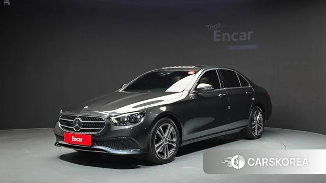Mercedes-Benz E-Class W213 2021 Серый из Кореи