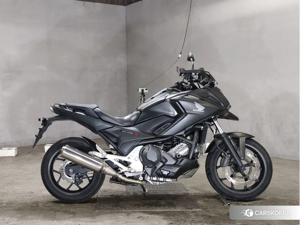 Проданный Honda NC750X DCT 2016 из Японии