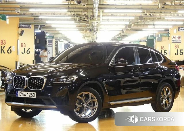 BMW X4 (G02) 2023 Черный из Кореи