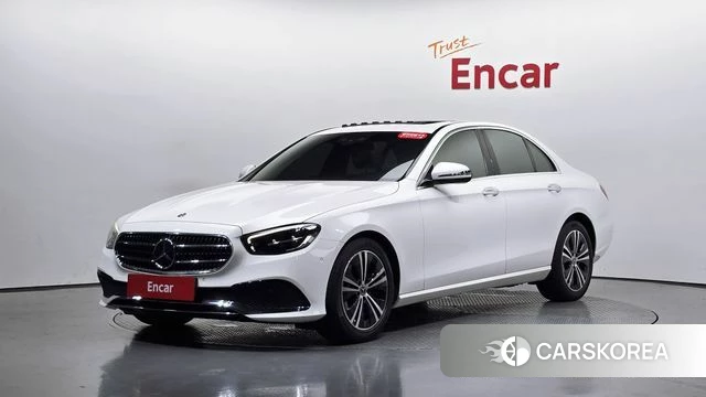 Mercedes-Benz E-Class W213 2021 Белый из Кореи