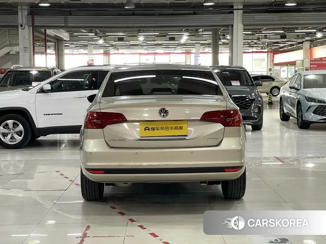 Volkswagen Bora 2021 Шампань из Китая