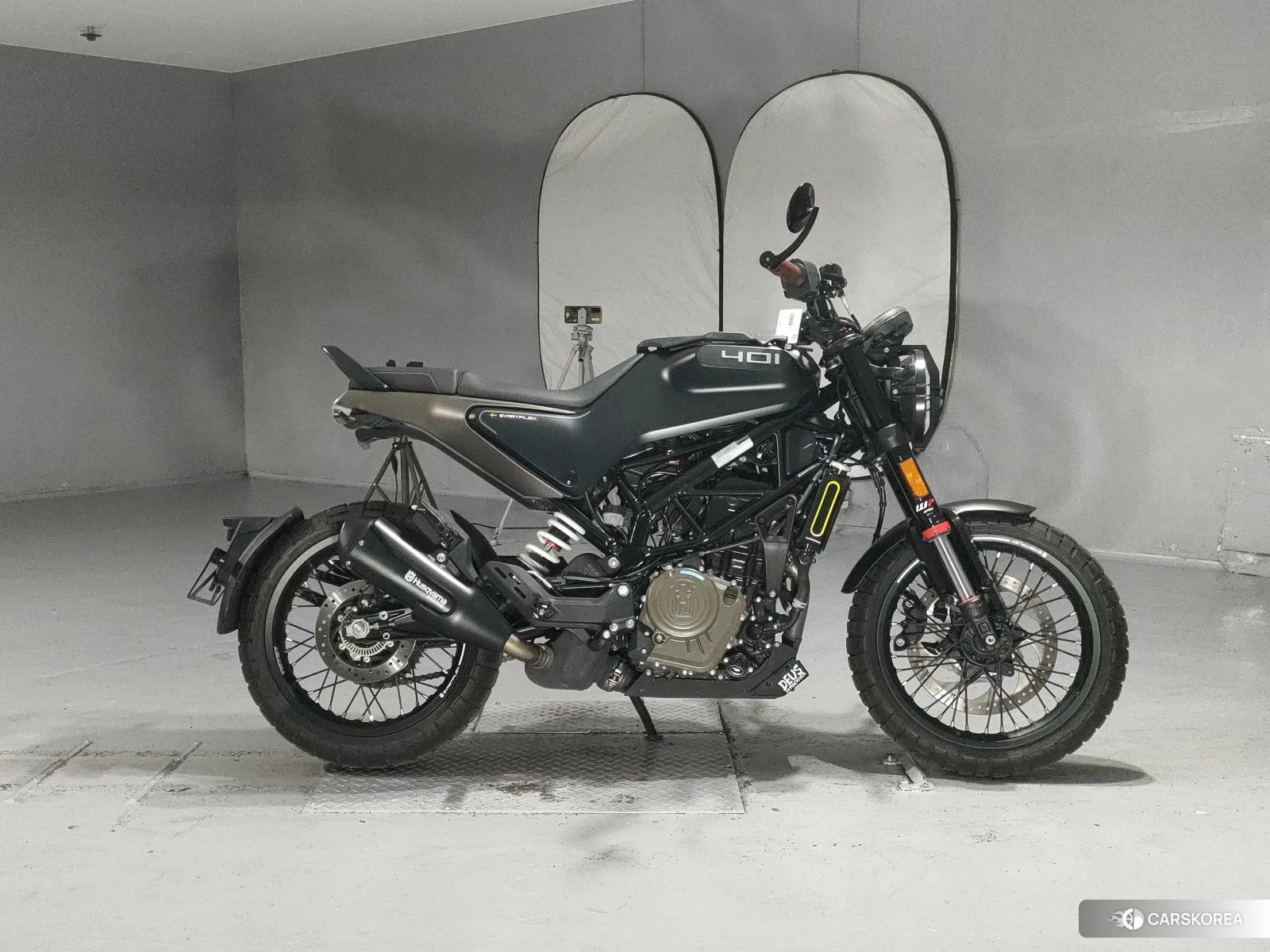 Проданный Husqvarna SVARTPILEN 401 2023 из Японии