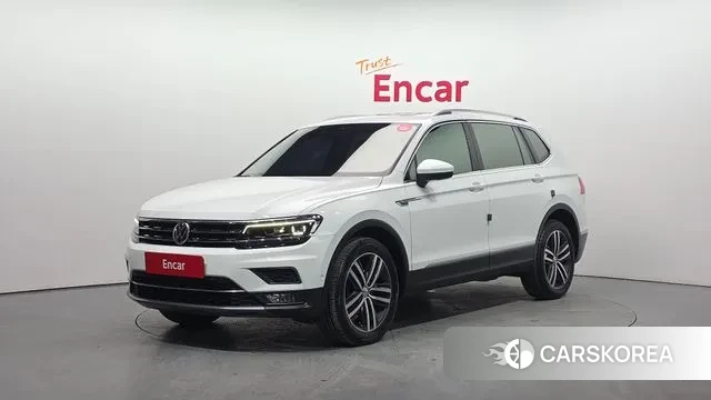 Volkswagen Tiguan Allspace 2018 Белый из Кореи