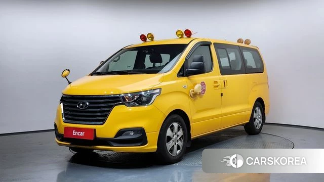 Hyundai The New Grand Starex 2018 Желтый из Кореи