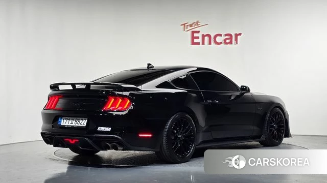 Ford Mustang 2022 Черный из Кореи
