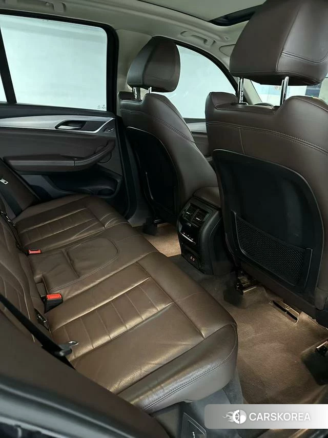 BMW iX3 2021 Черный из Китая