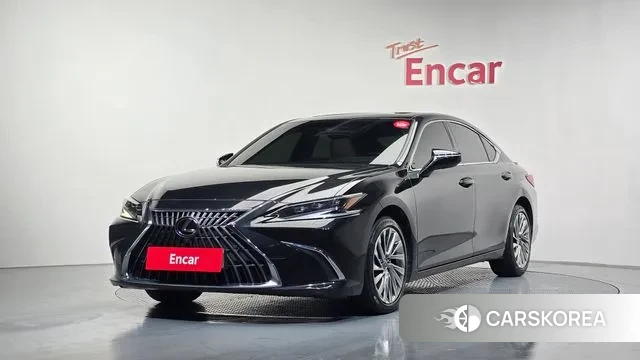 Lexus ES300h 7th generation 2023 Черный из Кореи