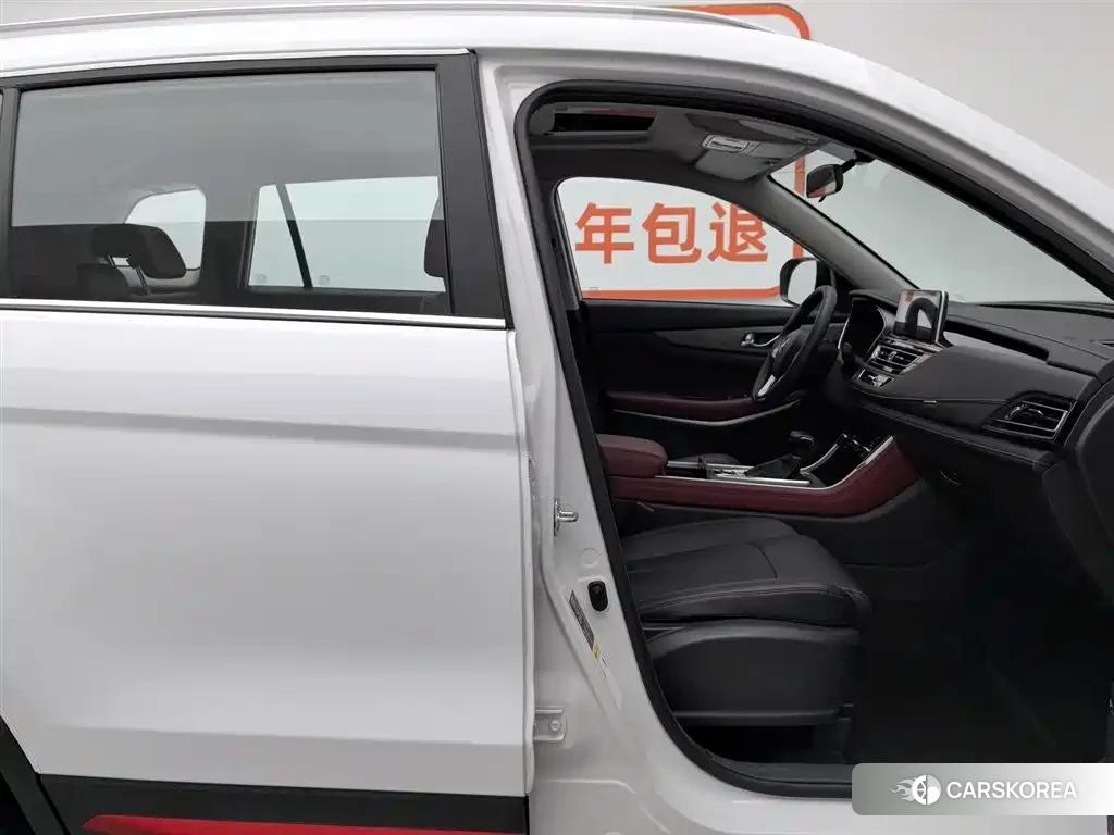 Chang'an CS75 2022 Белый из Китая