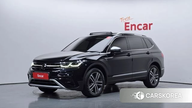 Volkswagen Tiguan Allspace 2023 Черный из Кореи